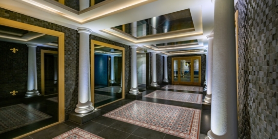 Rai Premium Tekirova Otel’de Efesus Stone Doğal Taş Koleksiyonları Kullanıldı: Mermer ve Traverten Uygulamaları Detaylandırıldı