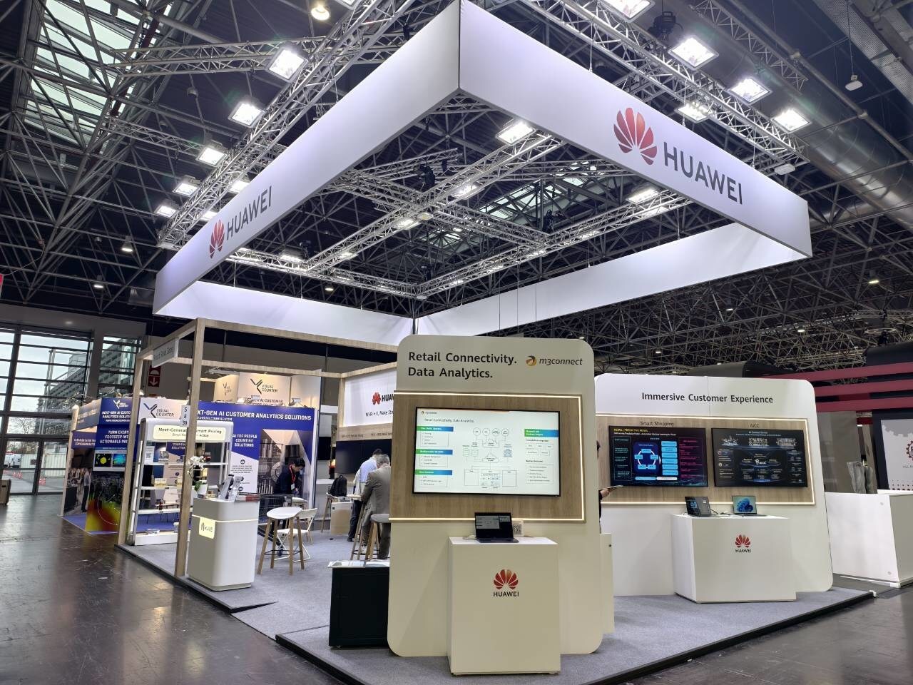 Huawei-booth-EuroShop2026-1