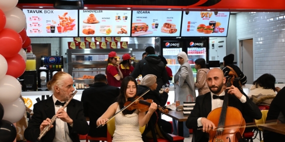 KudoKudo Restoran Zinciri, Küresel Operasyonlarını KUKiDU Markası Altında Birleştirerek Yeniden Konumlandırıyor