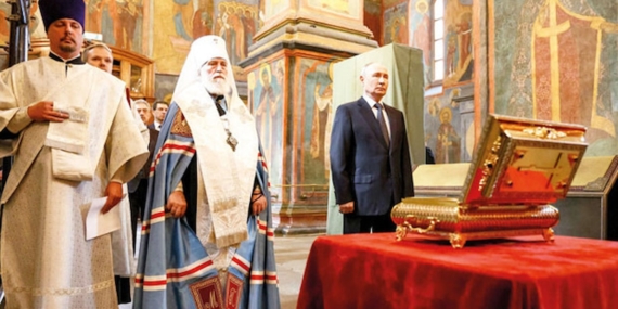 Rusya Ukrayna Cephesindeki Askerlere Manevi Destek İçin Prens Donskoy’un Kalıntılarını Gönderdi